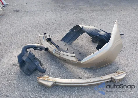 2004 Honda Accord 2.4 Ex z USA, uszkodzony, nr VIN 1HGCM56844A077306